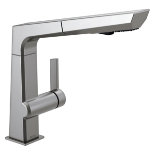 Delta Pivotal: Single Handle Pull-Out Kitchen Faucet